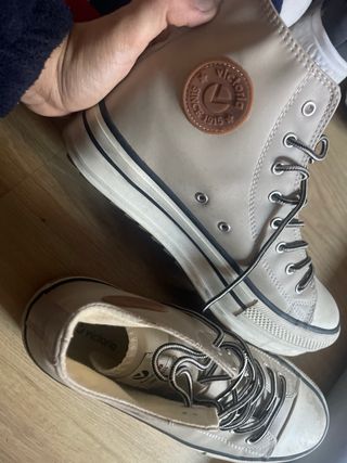 Zapatillas Victoria estilo Converse Beige