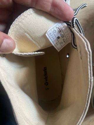 Zapatillas Victoria estilo Converse Beige