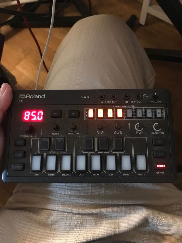 Roland Aira J-6 Chord Sequencer