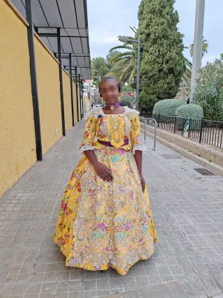 Vestido de fallera amarillo