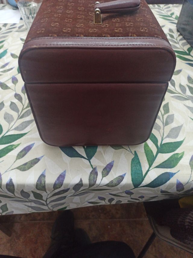 Cofre Aterciopelado Marrón