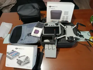 Dron DJI Mini 3 Pro + Fly More Kit