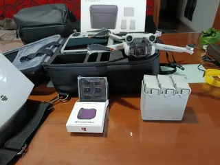 Dron DJI Mini 3 Pro + Fly More Kit
