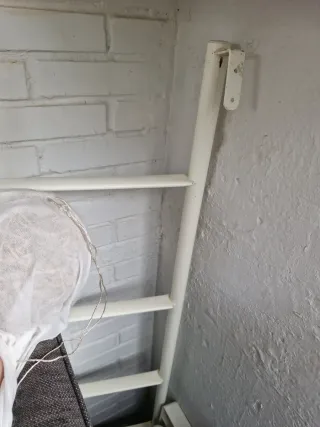 Cama alta infantil blanca