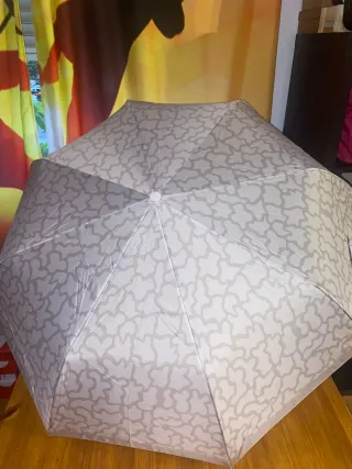 Paraguas con estampado moderno