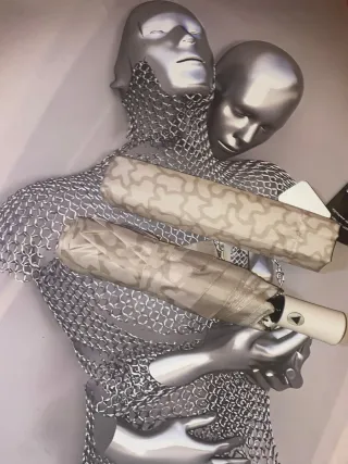 Paraguas con estampado moderno