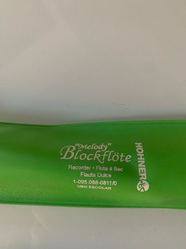 Flauta dulce con funda y limpiador marca Hohner