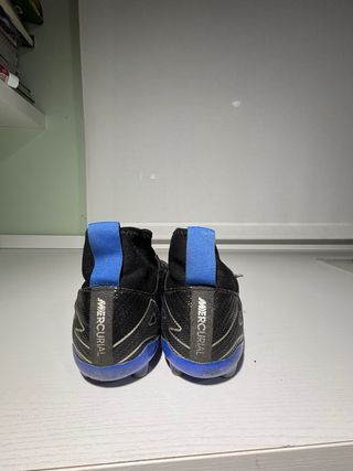 Botas de fútbol Nike Mercurial Talla 38.
