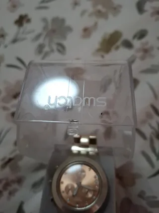 Nuovo orologio Swatch in oro