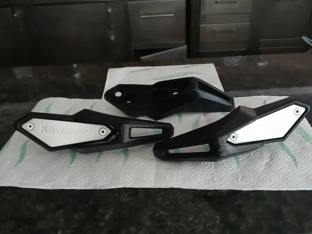 Protector lateral de motor , Kawasaki Z900.