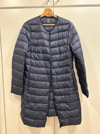 Chaqueta Uniqlo acolchada azul