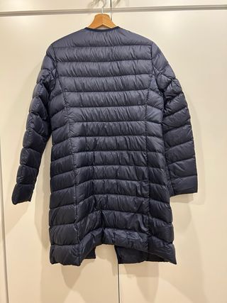 Chaqueta Uniqlo acolchada azul