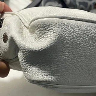 Bolso Bimba y Lola Piel. Bandolera con Cremalleras