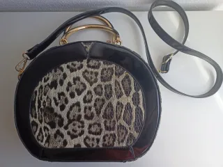 Bolso mujer estampado leopardo negro y dorado