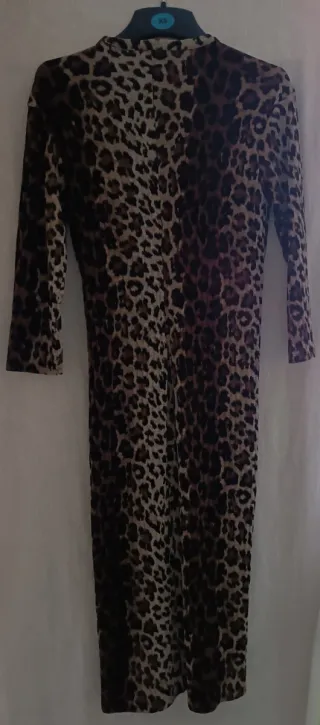 Vestido Bershka estampado M.