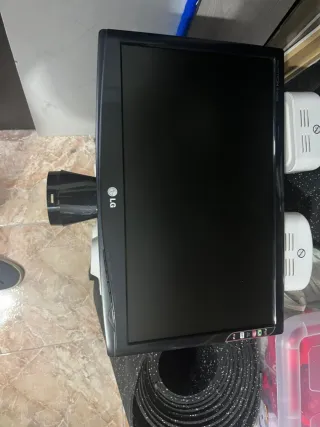 Pantalla LG Flatron W1543S