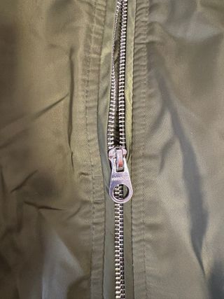 Chaqueta bomber verde oliva