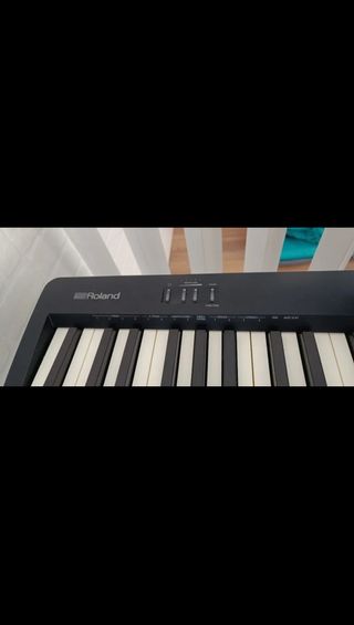 Piano Roland FP-10