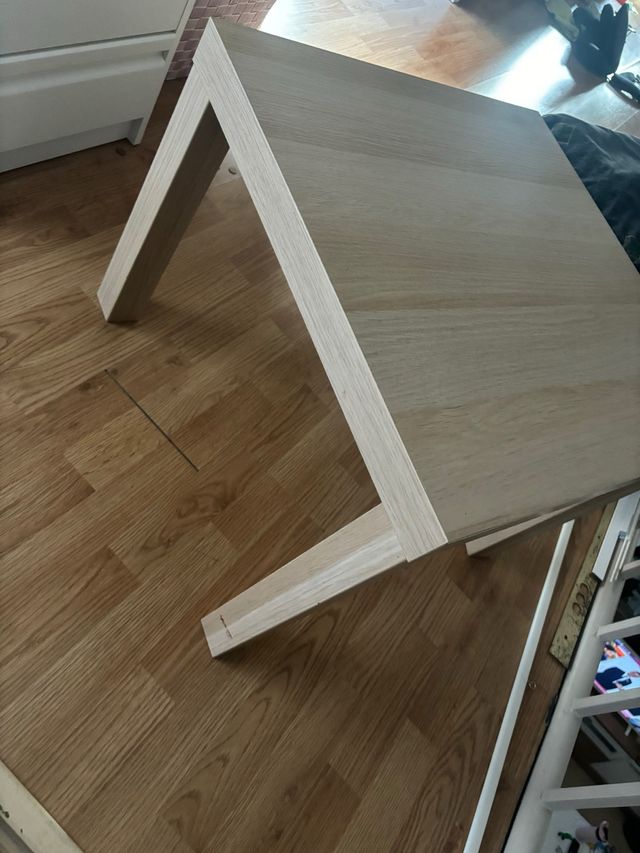 Mesa baja madera estilo nórdico