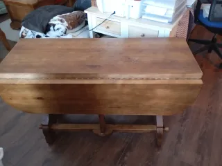 Mesa extensible de madera
