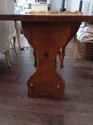 Mesa extensible de madera