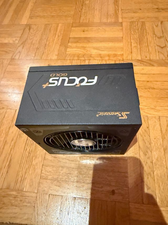 Fonte de alimentação Seasonic Focus+ 550W 80+ G