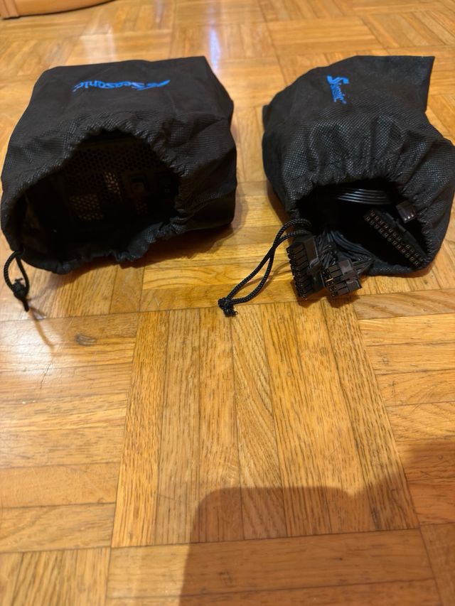 Fonte de alimentação Seasonic Focus+ 550W 80+ G