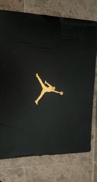 Zapatillas Jordan Gris y Blanco