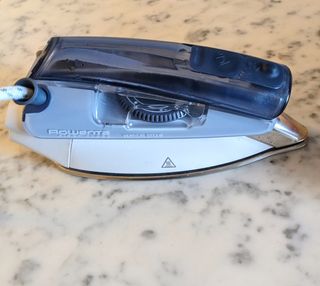 Plancha a vapor de viaje Rowenta 120V/240V