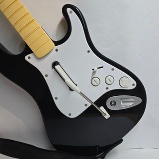 Guitarra +  Bateria + Microfono
Rockband 1 y 2 Ps3