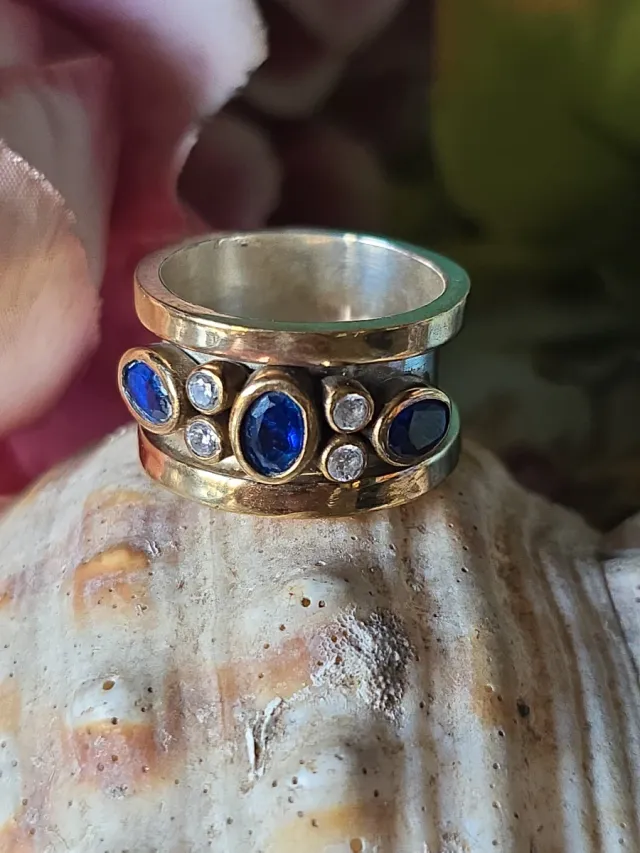 Anillo Tresillo Sultán Zafiros 