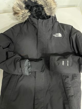 Abrigo The North Face Negro con Capucha