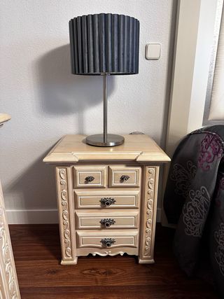 2 comodini (legno, pino)