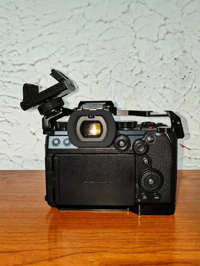 Cámara Panasonic Lumix S5IIX+DiscoExterno+Monturas