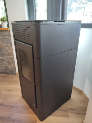 Estufa Pellets Ferlux Selena 15 Hidro