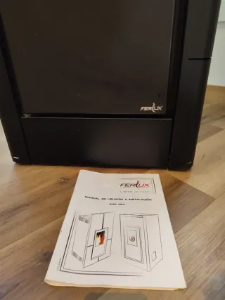 Estufa Pellets Ferlux Selena 15 Hidro