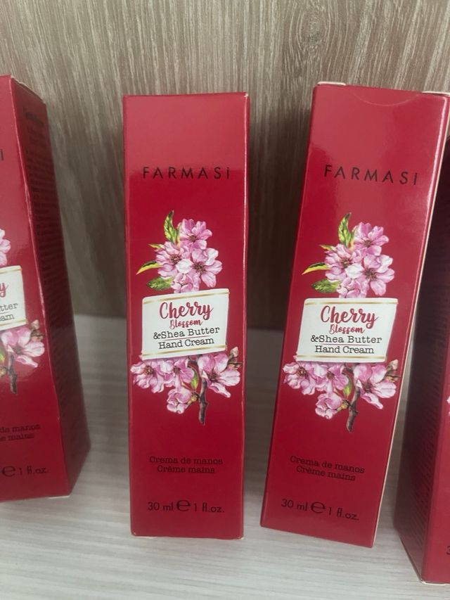 Crema Manos Flor Cerezo y Karité