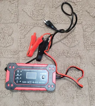 Cargador Batería Coche y Moto Inteligente