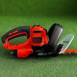 Tagliasiepi elettrico Black+Decker BEHTS501