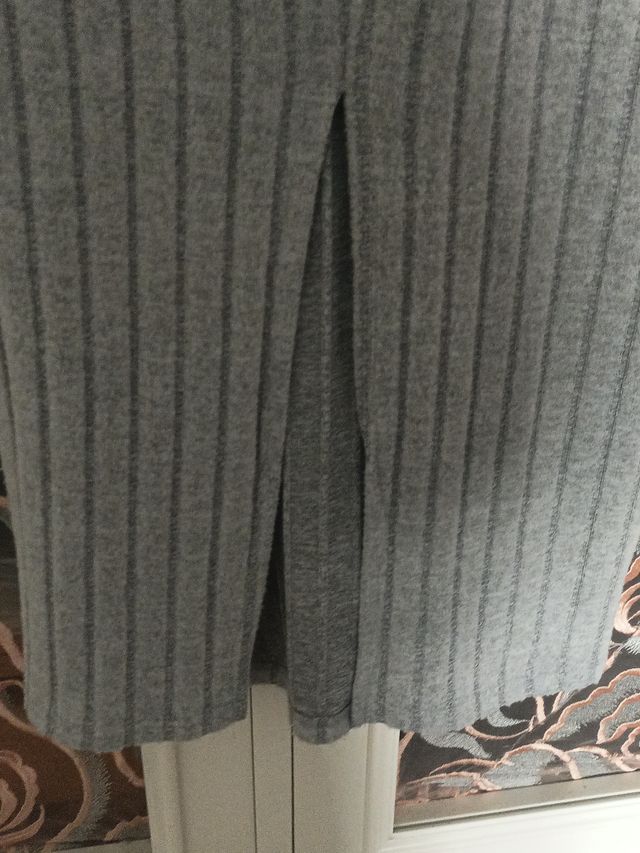 Vestido de punto gris manga larga