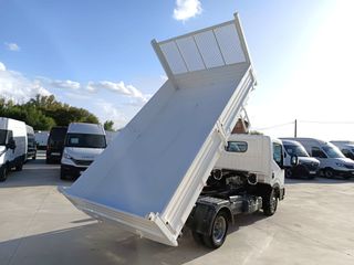Nissan NT400 Cabstar VOLQUETE BASCULANTE 130 CV
