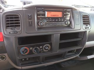 Nissan NT400 Cabstar VOLQUETE BASCULANTE 130 CV