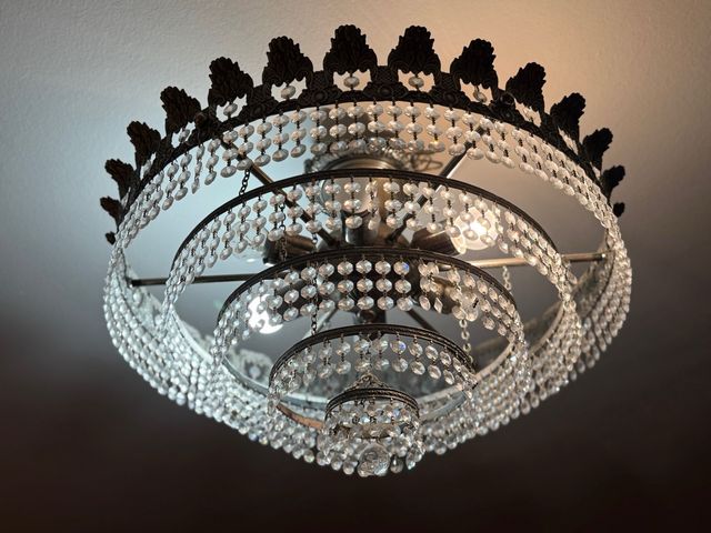 Lámpara de techo de cristal y metal