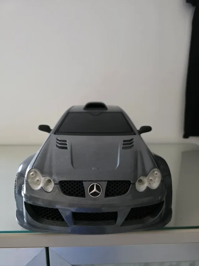 Maqueta Mercedes CLK DTM impresa en 3D con PLA