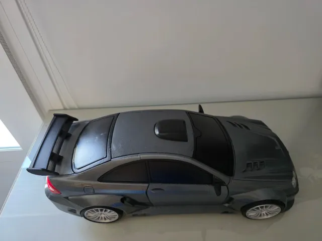 Maqueta Mercedes CLK DTM impresa en 3D con PLA