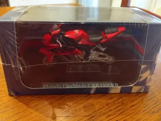 Honda CBR 1000 RR Fireblade. Modellino.