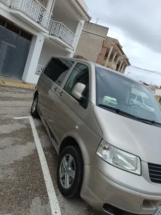 Volkswagen Transporter T5 2004