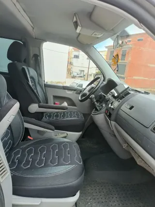 Volkswagen Transporter T5 2004