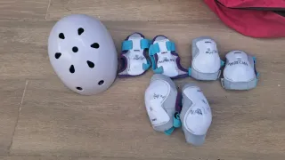 Casco y protecciones patinaje más patines