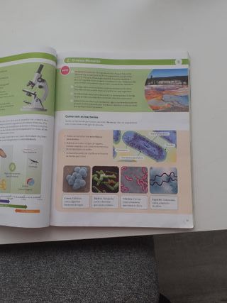Libro de Bioloxía e Xeoloxía de 1° ESO  